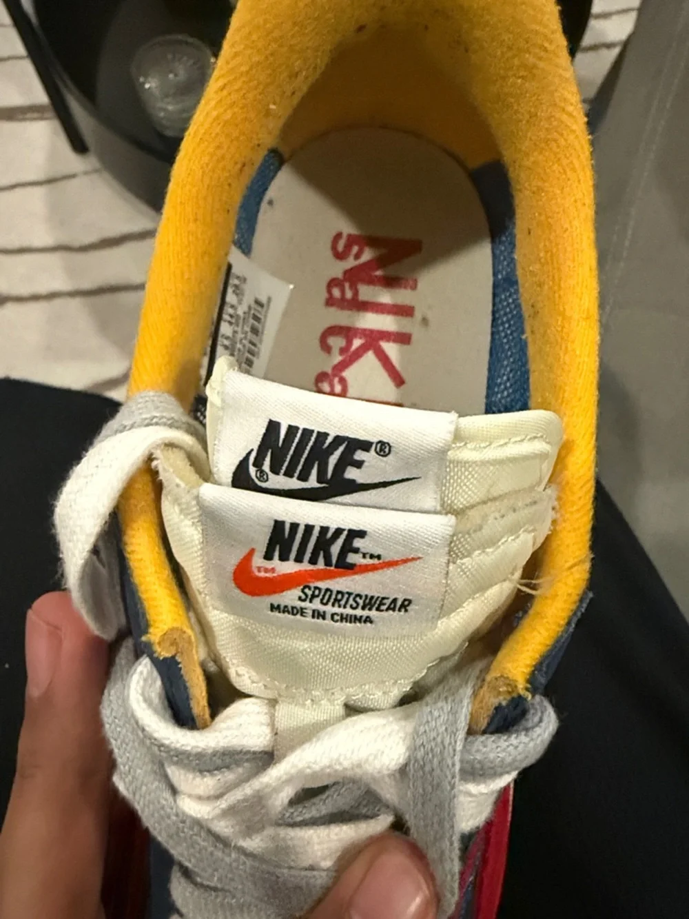 sacai × Nike LDWaffle 'Varsity Blue' - Picture 7 of 15